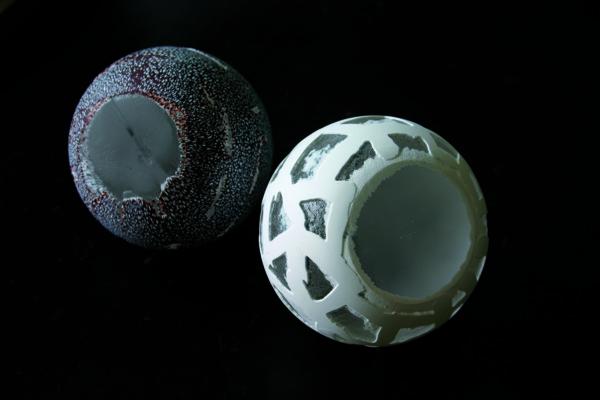 Mare Saare - Seeds (2009, glass, hot formed, acid etched, diameter 130 mm)